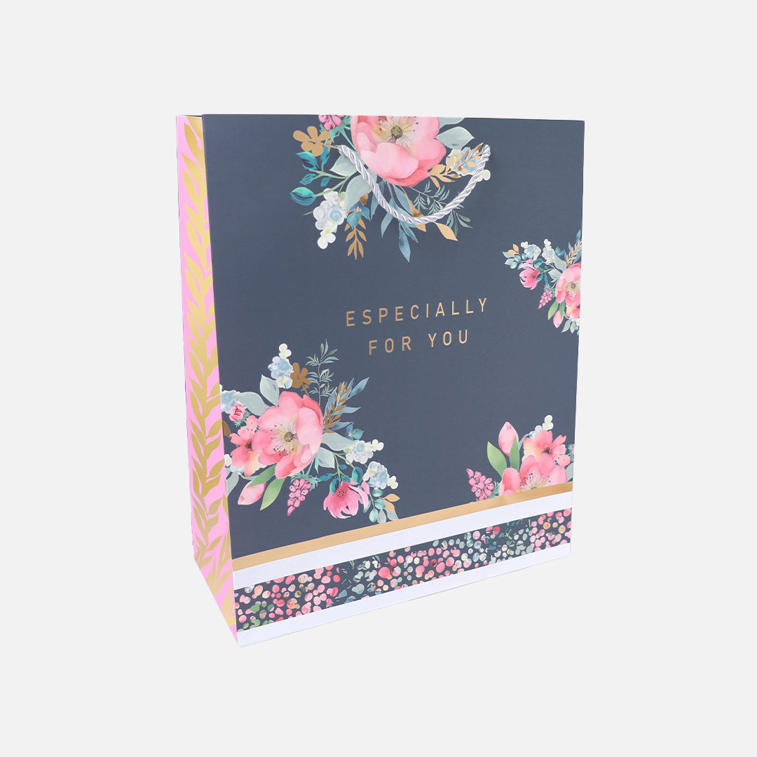 Stroberi Birthday Gift Bag Especially
