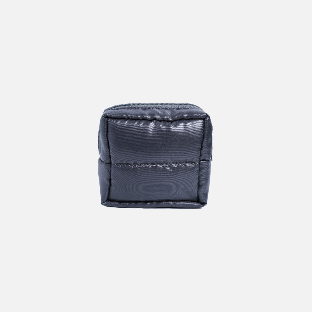 Stroberi Puffy Metallic Pouch Series