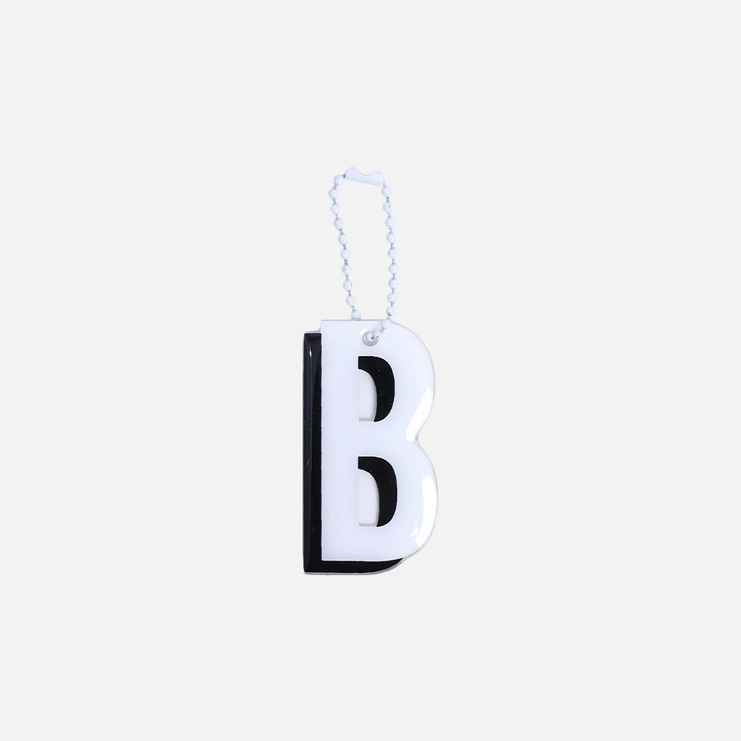 Stroberi Large Black & White Alphabet Keychain