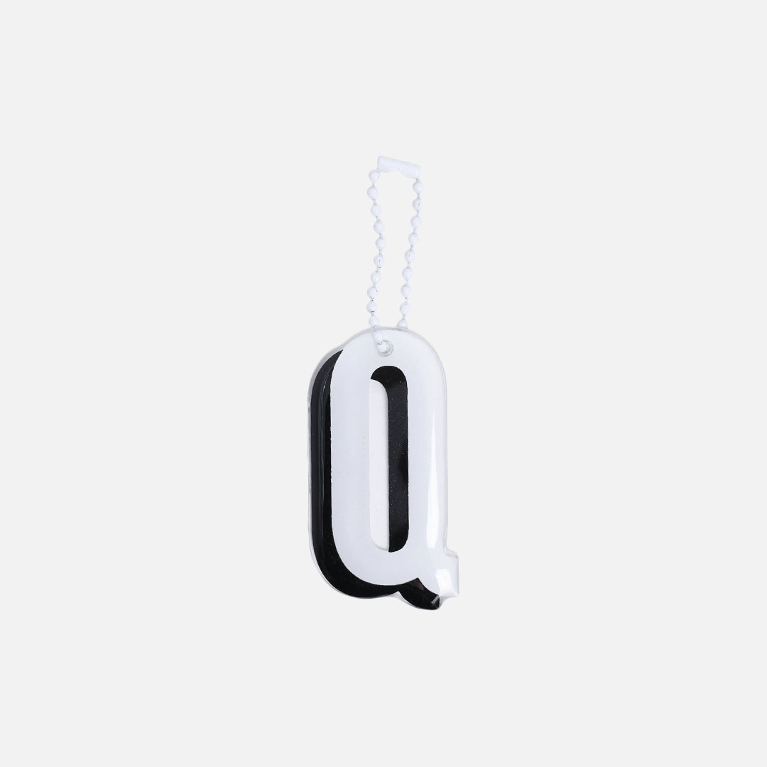 Stroberi Large Black & White Alphabet Keychain