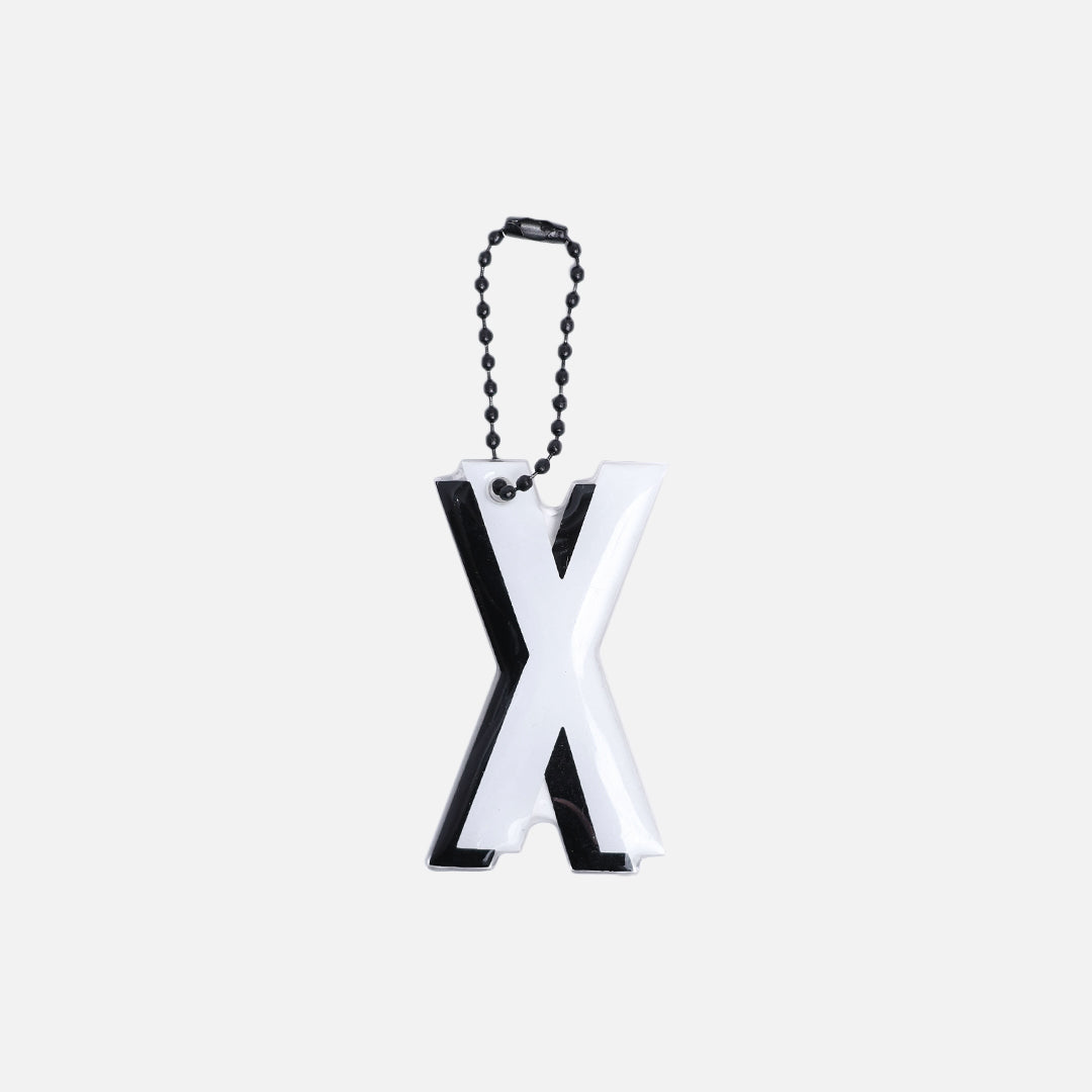 Stroberi Large Black & White Alphabet Keychain