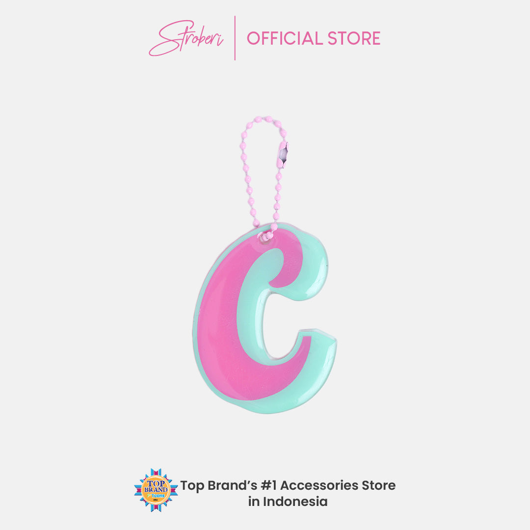 Stroberi Two Tone Alphabet Keychain