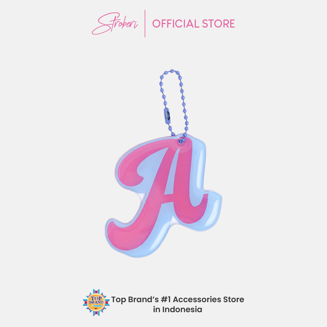 Stroberi Two Tone Alphabet Keychain