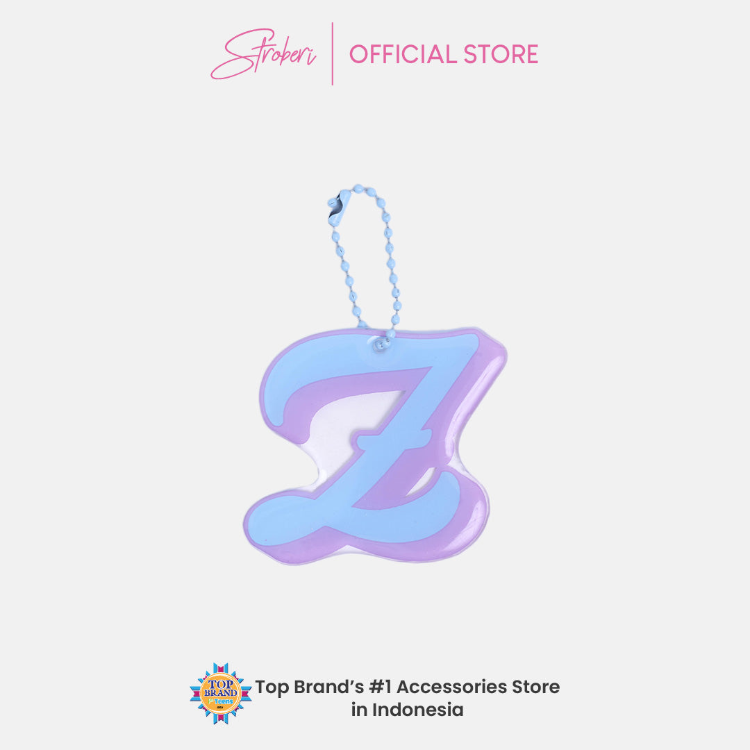 Stroberi Two Tone Alphabet Keychain
