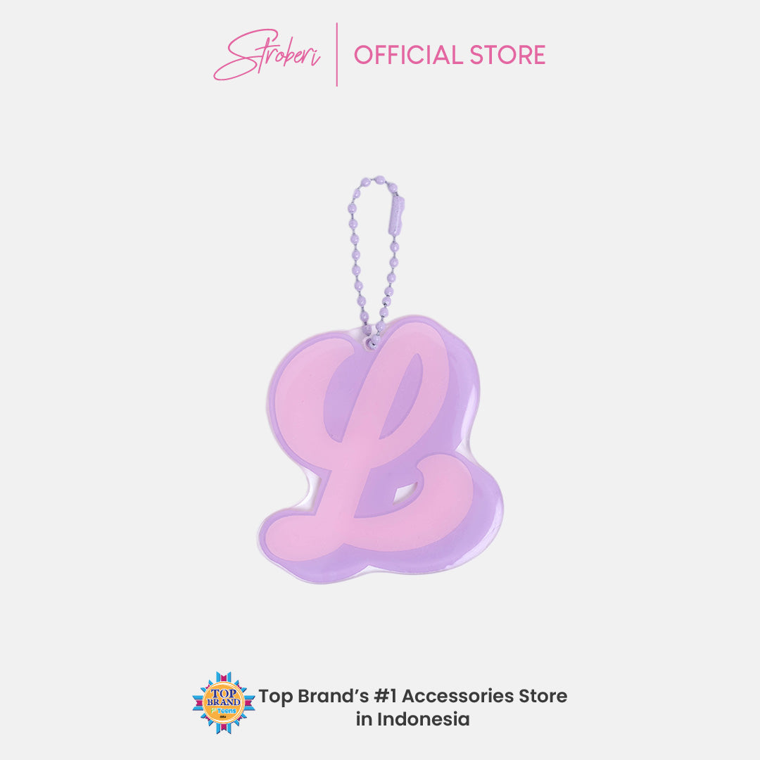 Stroberi Two Tone Alphabet Keychain