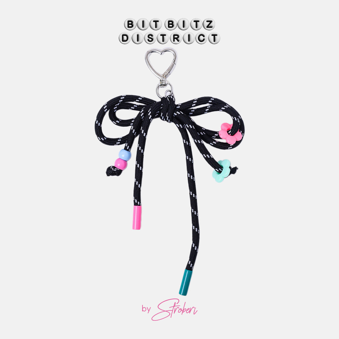 Stroberi Beaded Rope Bow Charm
