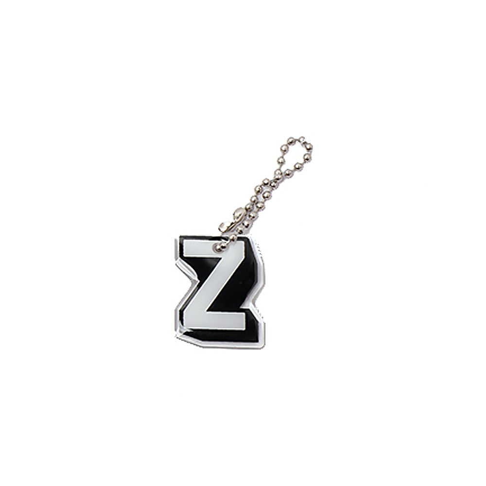 Stroberi Black & White Alphabet Keychain -2