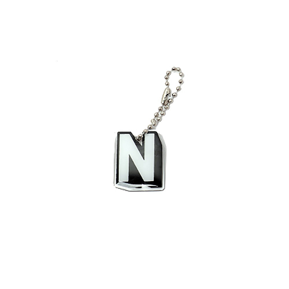Stroberi Black & White Alphabet Keychain -1