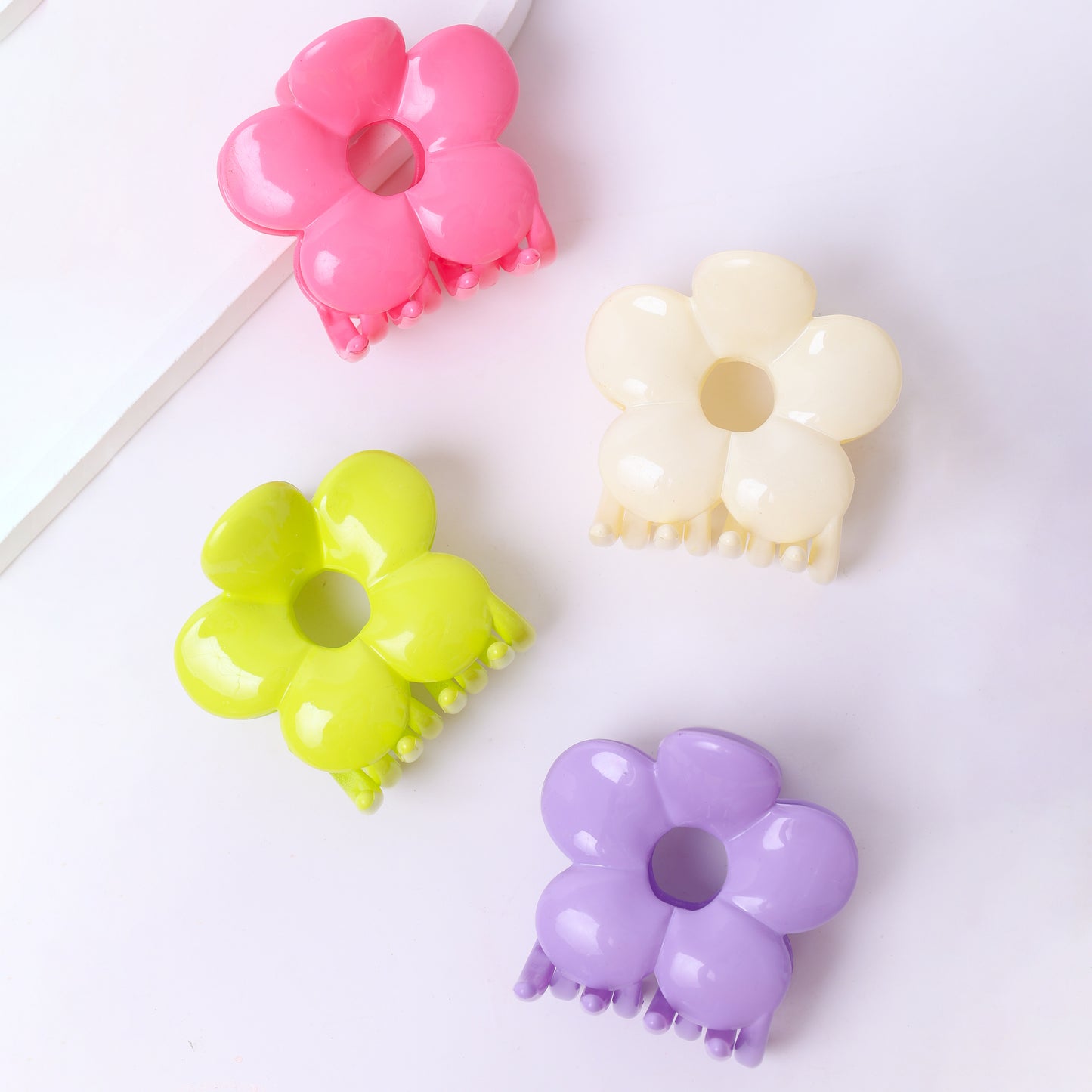 Stroberi Flower Round Glossy Hair Clip