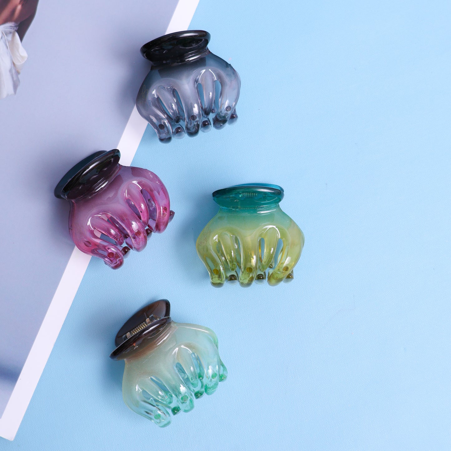 Stroberi Jedai Hair Clip - Gradation
