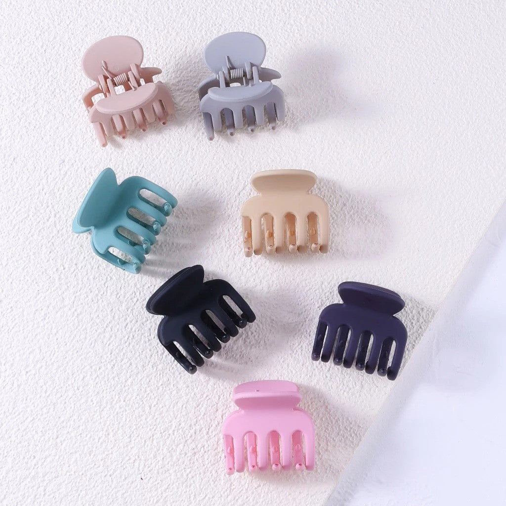 Stroberi Simple Claw Doff Hair Clip