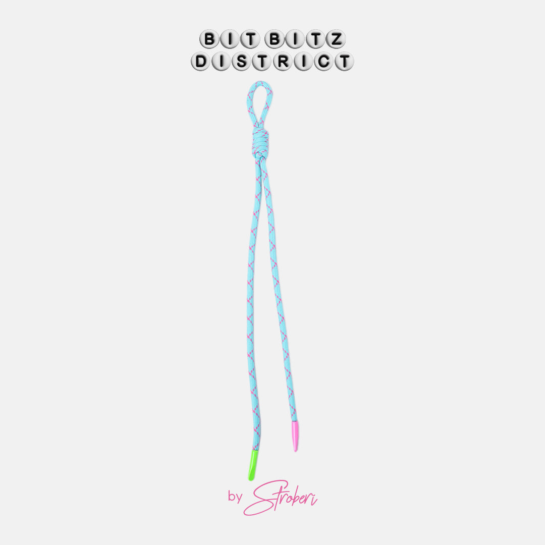 Stroberi Simple Knotted Rope Charm
