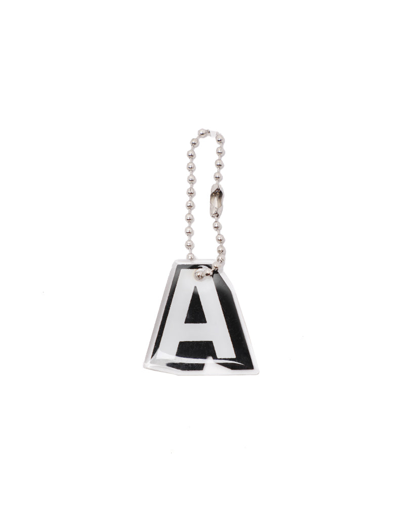 Stroberi Black & White Alphabet Keychain -1