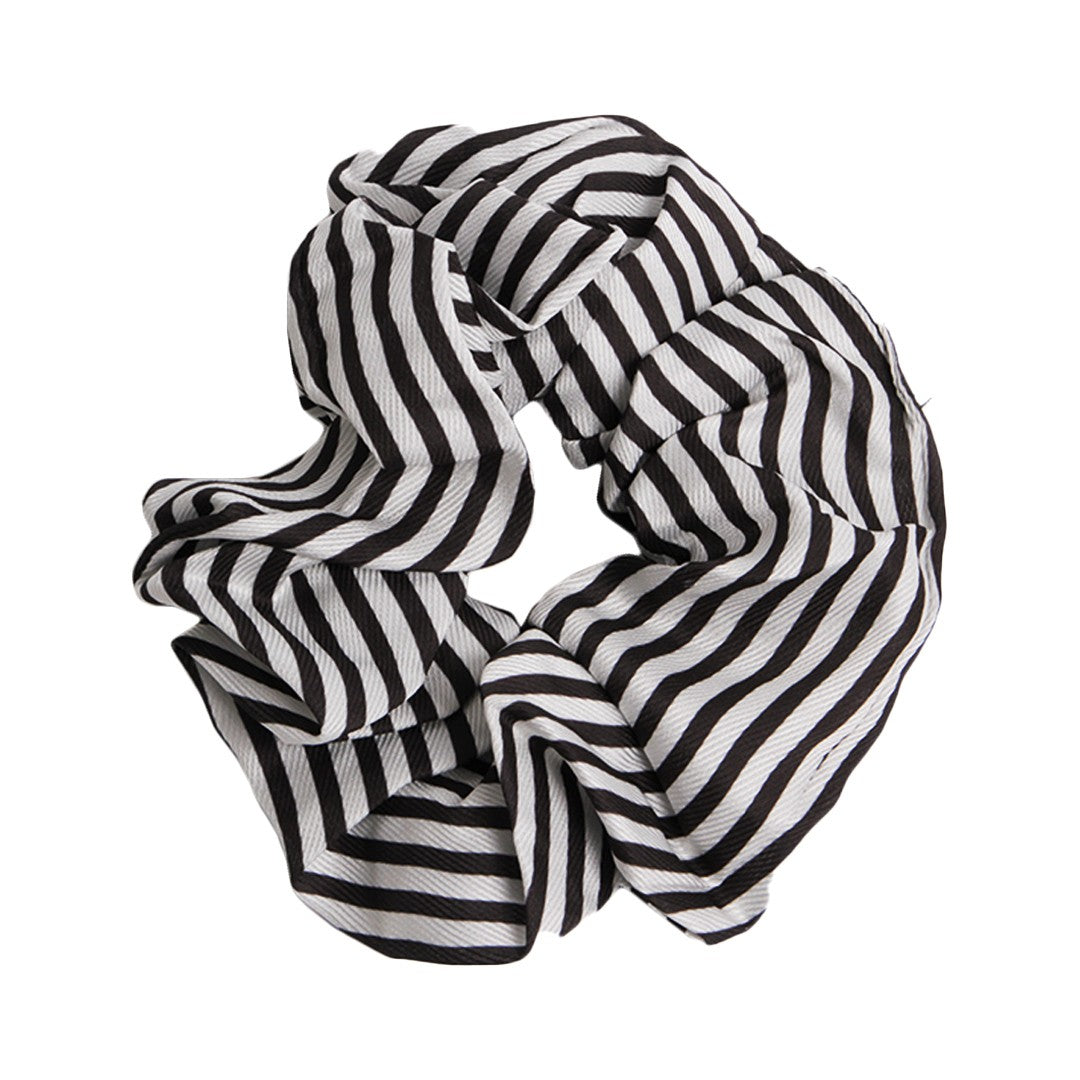 Stroberi Scrunchie Motif Square Hair Tie