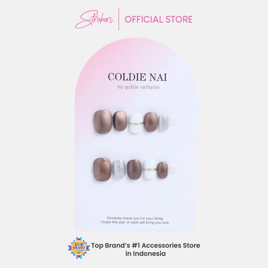 Stroberi Cute Pattern Faux Nail