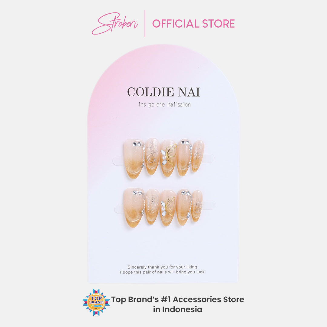 Stroberi Cute Pattern Faux Nail