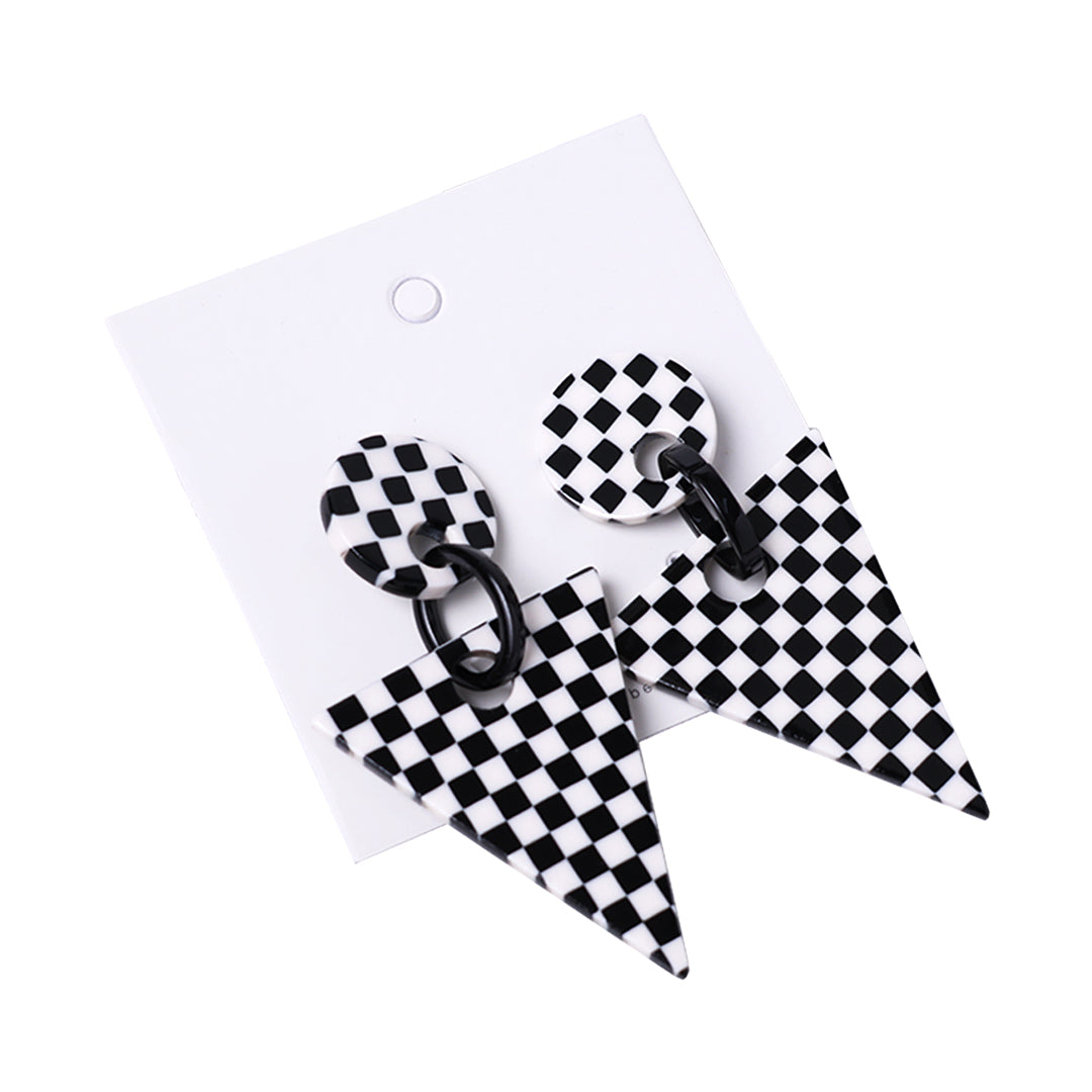 Stroberi Monochrome Shape Earring