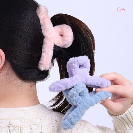 Stroberi Fur Teardrop New Hole Hair Clip