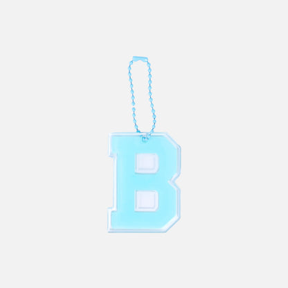 Stroberi Large List Silver Alphabet Keychain