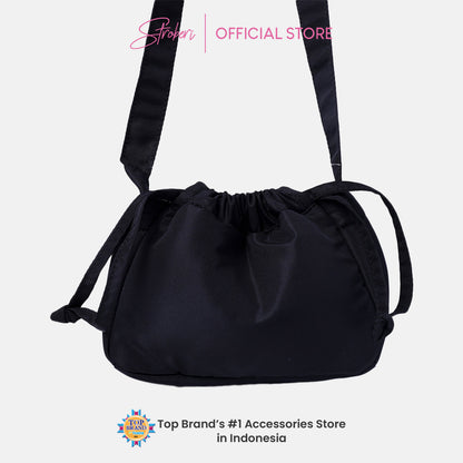 Stroberi Drawstring Sling Bag