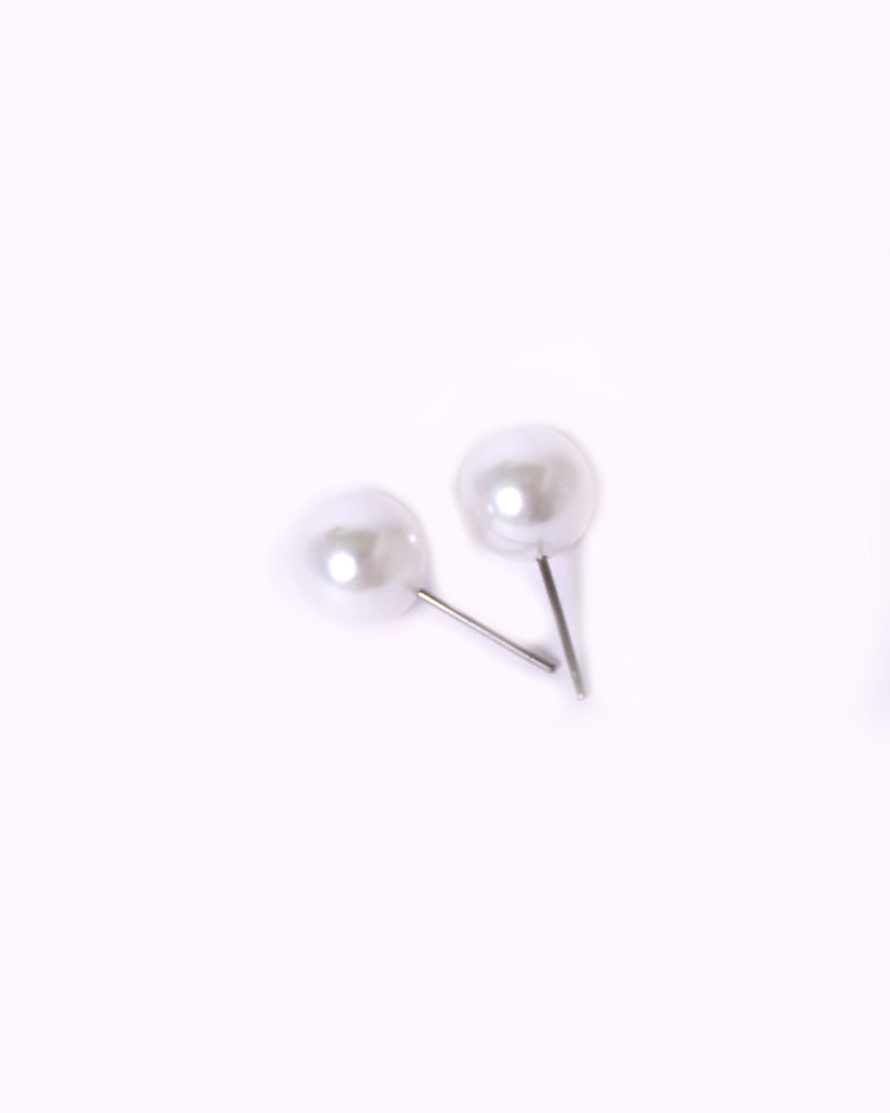 Stroberi Plain Pearl Earrings