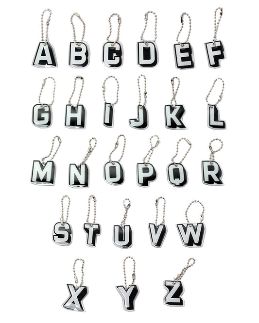Stroberi Black & White Alphabet Keychain -1